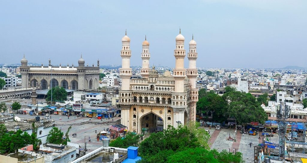 Charminar is most beautiful and tourist places in hyderabad for nightout